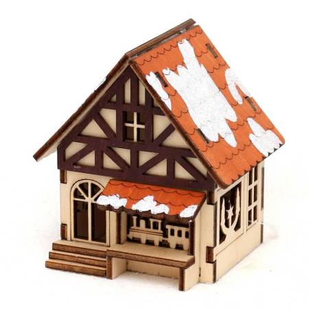 fachwerkaus miniatur mit balkon verschneten Dach rote dachziegel bemalt